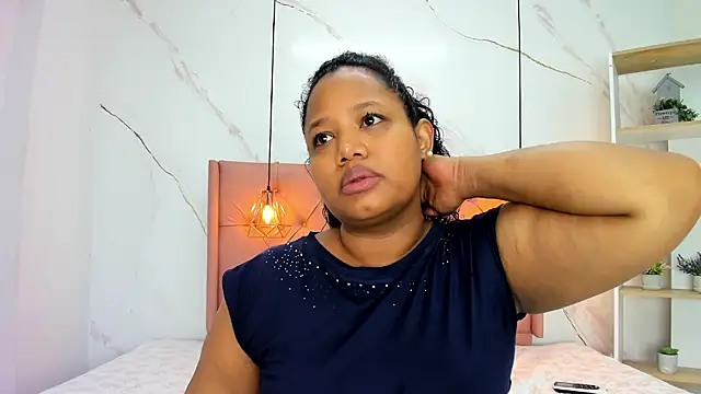 Snapshot of Belle_Brunette chatting on April 2026 11:54:02 AM Belle Brunette online show from April 2026 11:54:02 AM