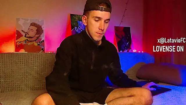 Snapshot of Midnighter_ chatting on February 2025 04:03:02 AM Midnighter  online show from February 2025 04:03:02 AM