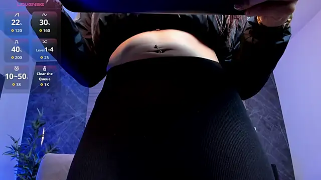 charlottewhitte online show from February 2026 11:10:01 AM