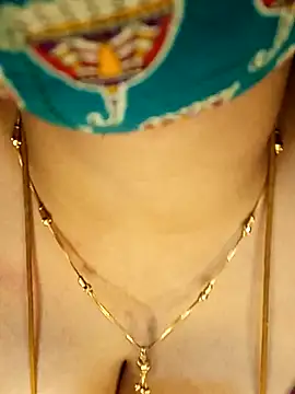 tuttifrutti17 online show from December 2024 06:42:02 PM