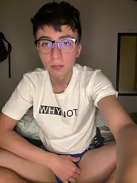 CamiRojas boy online show from August 2026 04:14:01 AM