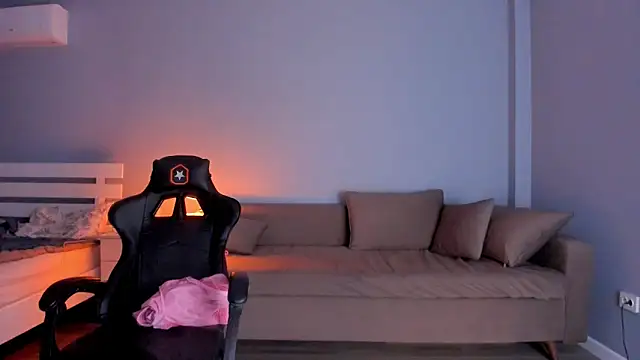 kawaii mia online show from March 2025 04:14:02 PM