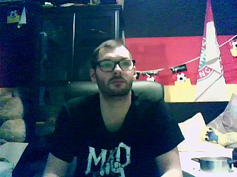 Snapshot of Die-geile-Sau chatting on December 2025 08:15:02 PM Die-geile-Sau online show from December 2025 08:15:02 PM