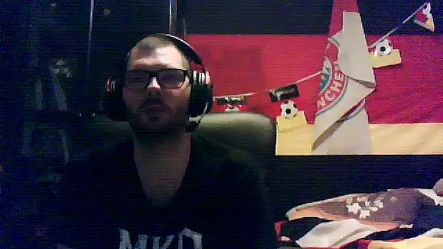 Snapshot of Die-geile-Sau chatting on January 2026 11:06:02 PM Die-geile-Sau online show from January 2026 11:06:02 PM