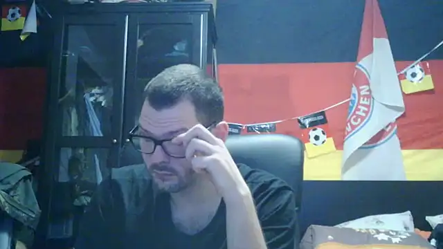 Snapshot of Die-geile-Sau chatting on January 2026 10:02:02 PM Die-geile-Sau online show from January 2026 10:02:02 PM