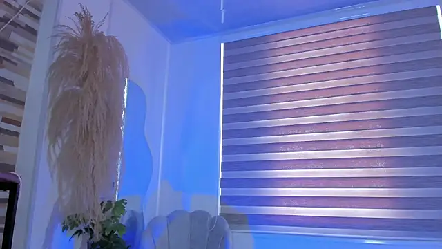 Vanesa novvoa online show from February 2025 06:06:01 PM