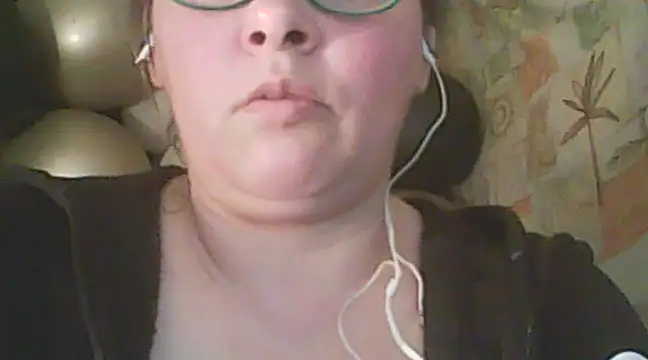Snapshot of deluxpussy chatting on March 2025 08:27:01 PM deluxpussy online show from March 2025 08:27:01 PM