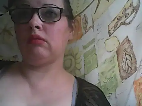 Snapshot of deluxpussy chatting on October 2025 06:43:01 AM deluxpussy online show from October 2025 06:43:01 AM