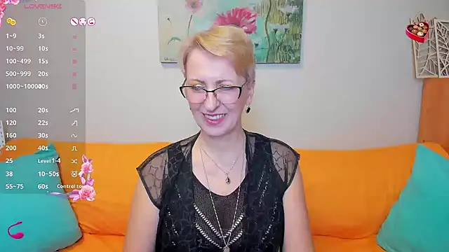 iamyourdream89 online show from February 2025 04:52:01 PM