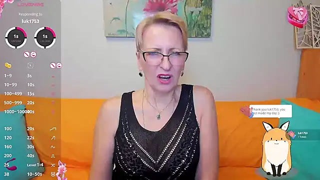 iamyourdream89 online show from February 2025 07:52:02 PM