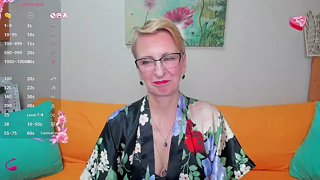 iamyourdream89 online show from February 2025 02:58:02 PM