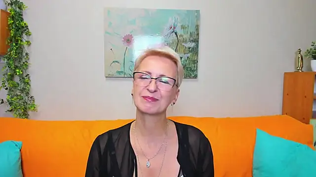 iamyourdream89 online show from September 2025 11:12:01 AM