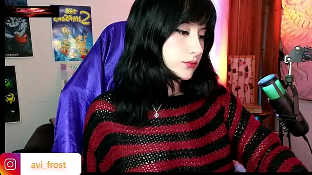 Snapshot of avi_frost chatting on December 2024 05:27:02 AM avi frost online show from December 2024 05:27:02 AM