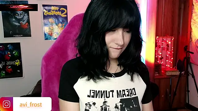 Snapshot of avi_frost chatting on January 2025 10:06:01 AM avi frost online show from January 2025 10:06:01 AM