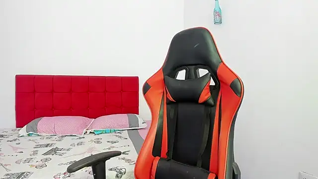 Sweet Coral  online show from April 2026 08:45:02 AM