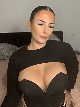 Mia-Bremer online show from September 2025 10:15:01 AM