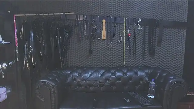 kimberly swan online show from March 2025 03:48:02 AM