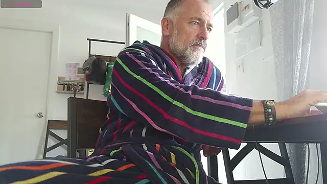 DaddybearVLC online show from November 2025 12:07:02 PM