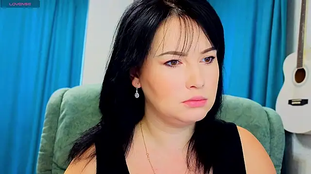 Katniss K online show from October 2025 05:03:02 AM