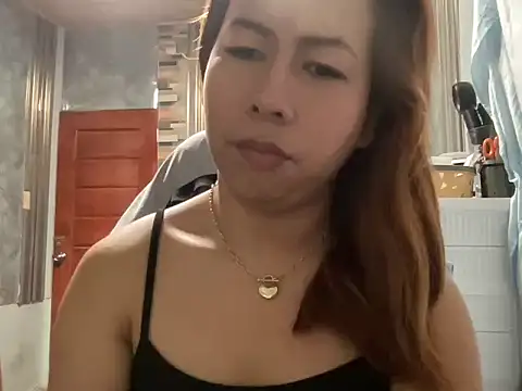 UrLove Marga online show from April 2026 10:29:02 PM