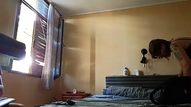 Snapshot of Carlafoxxx chatting on February 2026 01:49:01 PM Carlafoxxx online show from February 2026 01:49:01 PM