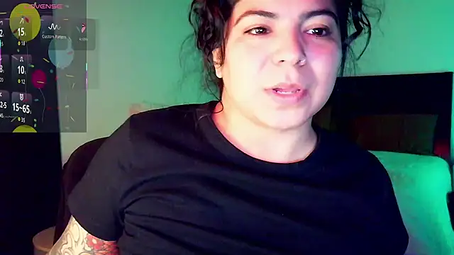 kimmiakiss22 online show from November 2025 11:54:01 PM