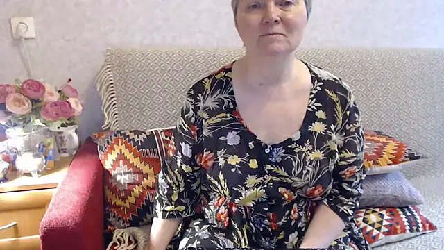 Snapshot of zarinafonliberman chatting on May 2026 05:58:01 AM zarinafonliberman online show from May 2026 05:58:01 AM