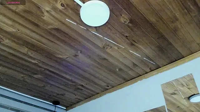 natasha logan  online show from September 2025 04:03:01 AM