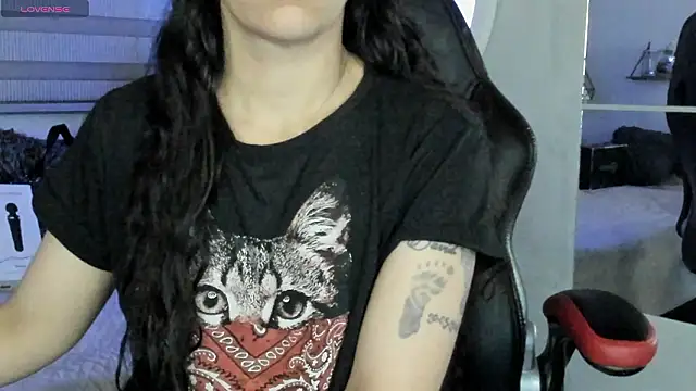 natasha logan  online show from March 2026 04:01:02 AM