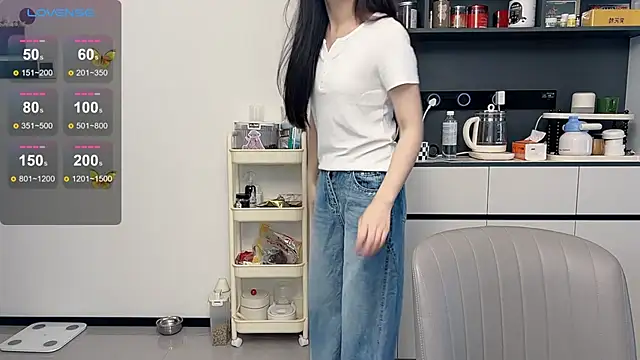 Judy520 online show from April 2026 11:43:02 PM