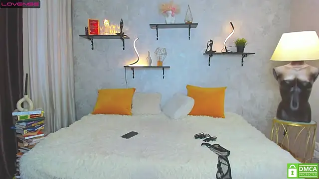 Snapshot of StripBianka chatting on February 2025 12:59:02 PM StripBianka online show from February 2025 12:59:02 PM