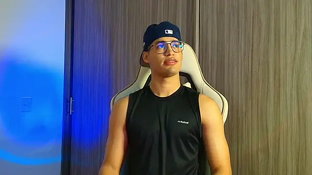 Jimmy Leeh  online show from November 2025 04:55:01 AM