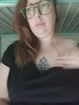 Dunita online show from July 2026 10:26:01 PM