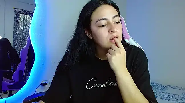 Dakota bumm online show from January 2025 06:03:02 PM