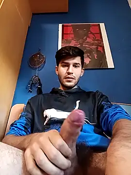 Snapshot of Esti02 chatting on October 2025 12:26:01 PM Esti02 online show from October 2025 12:26:01 PM