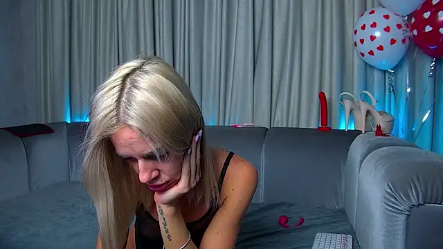 Snapshot of Skinny_Nally chatting on February 2025 01:25:02 AM Skinny Nally online show from February 2025 01:25:02 AM