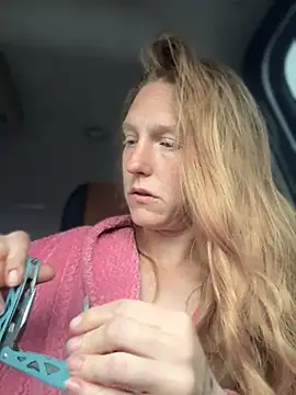 GoldenFlameGoddess online show from April 2026 02:47:02 PM