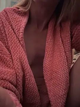 GoldenFlameGoddess online show from May 2026 02:48:01 PM