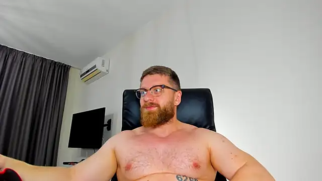 Snapshot of Findom_guy chatting on May 2026 03:20:02 PM Findom guy online show from May 2026 03:20:02 PM