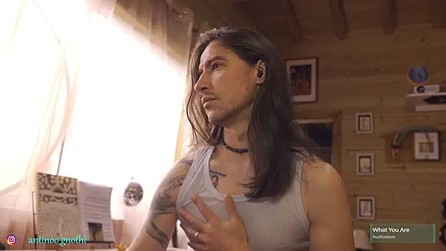 Antinoo Gnothi online show from November 2025 01:24:02 PM