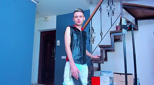 Snapshot of andboyfor6 chatting on February 2025 08:54:01 PM andboyfor6 online show from February 2025 08:54:01 PM