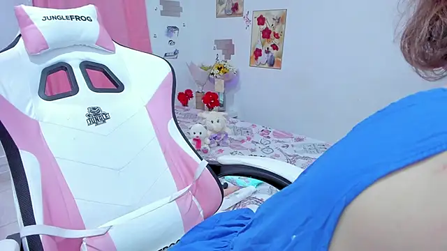 MiiaVolkova online show from January 2025 05:42:02 AM