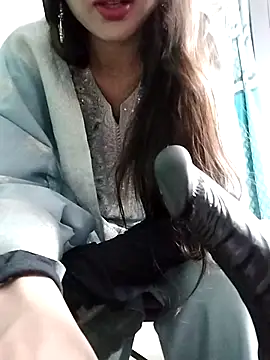 Snapshot of Noor_Darliing chatting on February 2025 03:08:02 PM Noor Darliing online show from February 2025 03:08:02 PM