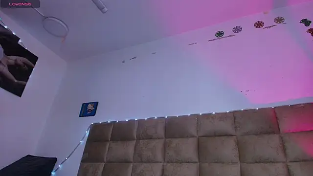  sex mia online show from September 2025 07:30:01 PM