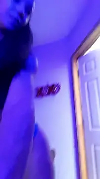 Snapshot of cammyquart chatting on February 2026 12:05:02 AM cammyquart online show from February 2026 12:05:02 AM