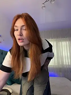  Chlo  e online show from October 2025 10:55:01 AM