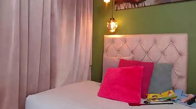 Rebecca Milf online show from January 2025 03:58:01 PM