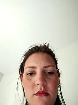 Mia Hampton online show from March 2025 05:45:02 PM