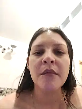 Snapshot of Mia_Hampton chatting on March 2026 08:33:01 PM Mia Hampton online show from March 2026 08:33:01 PM