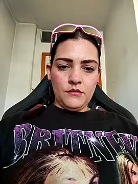 Snapshot of Mia_Hampton chatting on June 2026 08:54:01 PM Mia Hampton online show from June 2026 08:54:01 PM